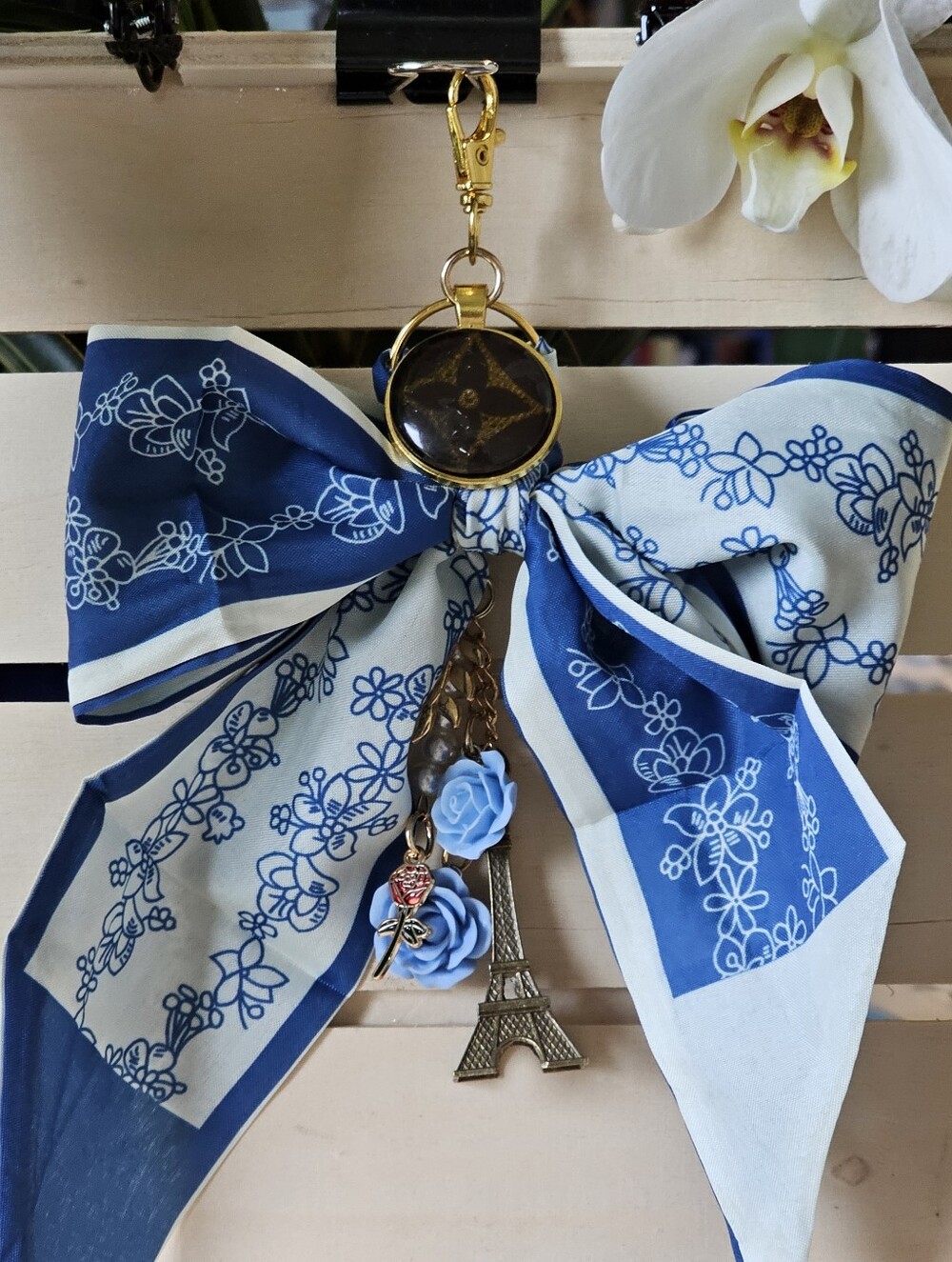 Louis Vuitton Piece in Pendant on Keychain w/Twilly & Charms